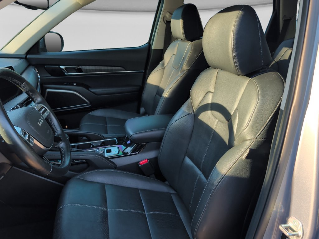 Used 2024 Kia Telluride EX AWD/4WD image 17