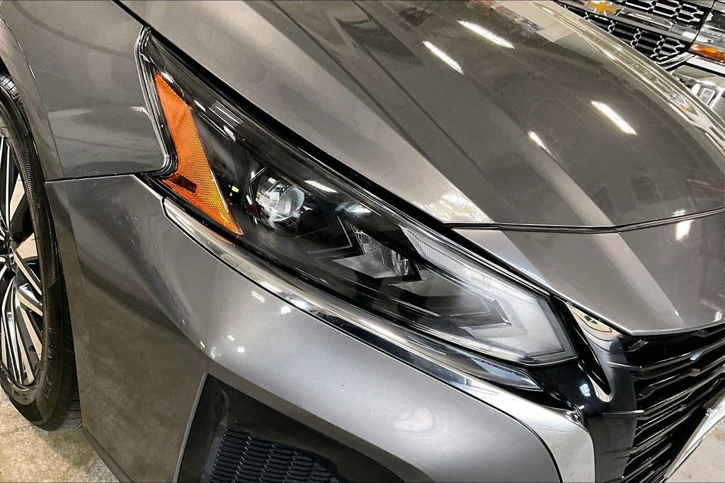 Certified 2024 Nissan Altima 2.5 SV FWD image 27