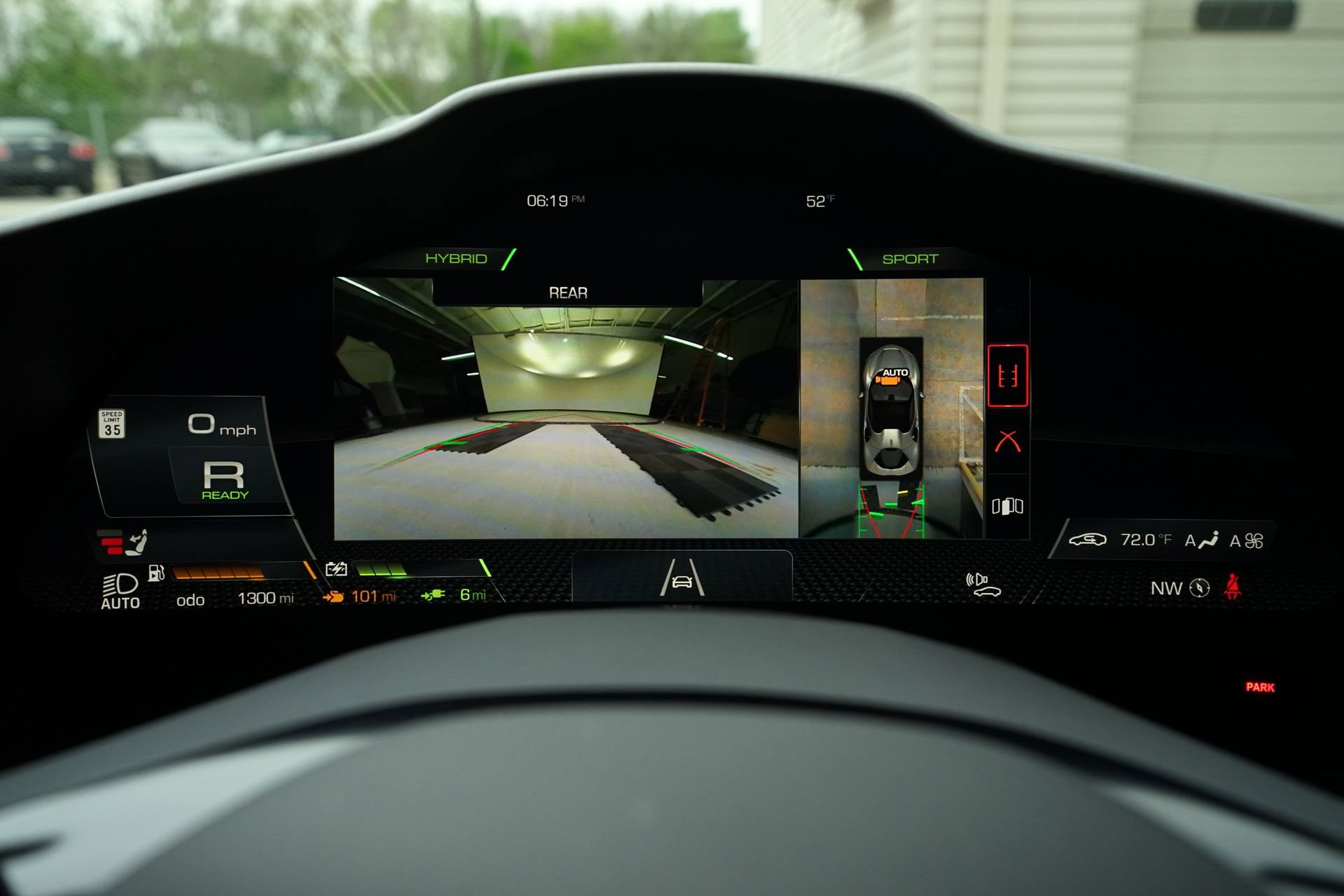 Used 2025 Ferrari SF90 Spider image 20