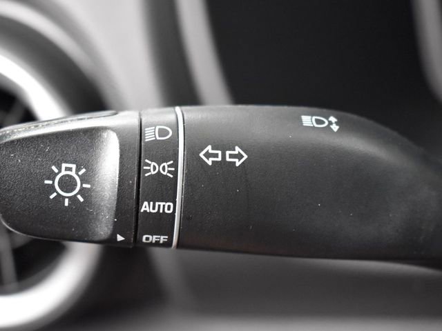 Used 2022 Hyundai Kona Limited image 26