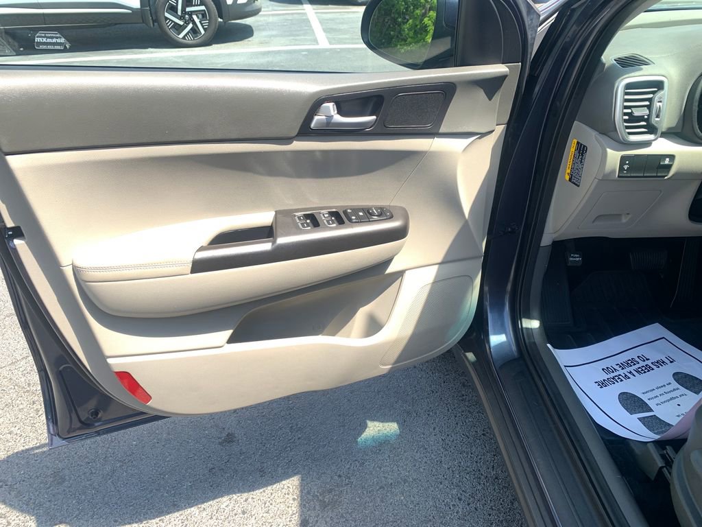 Used 2019 Kia Sportage LX FWD image 19