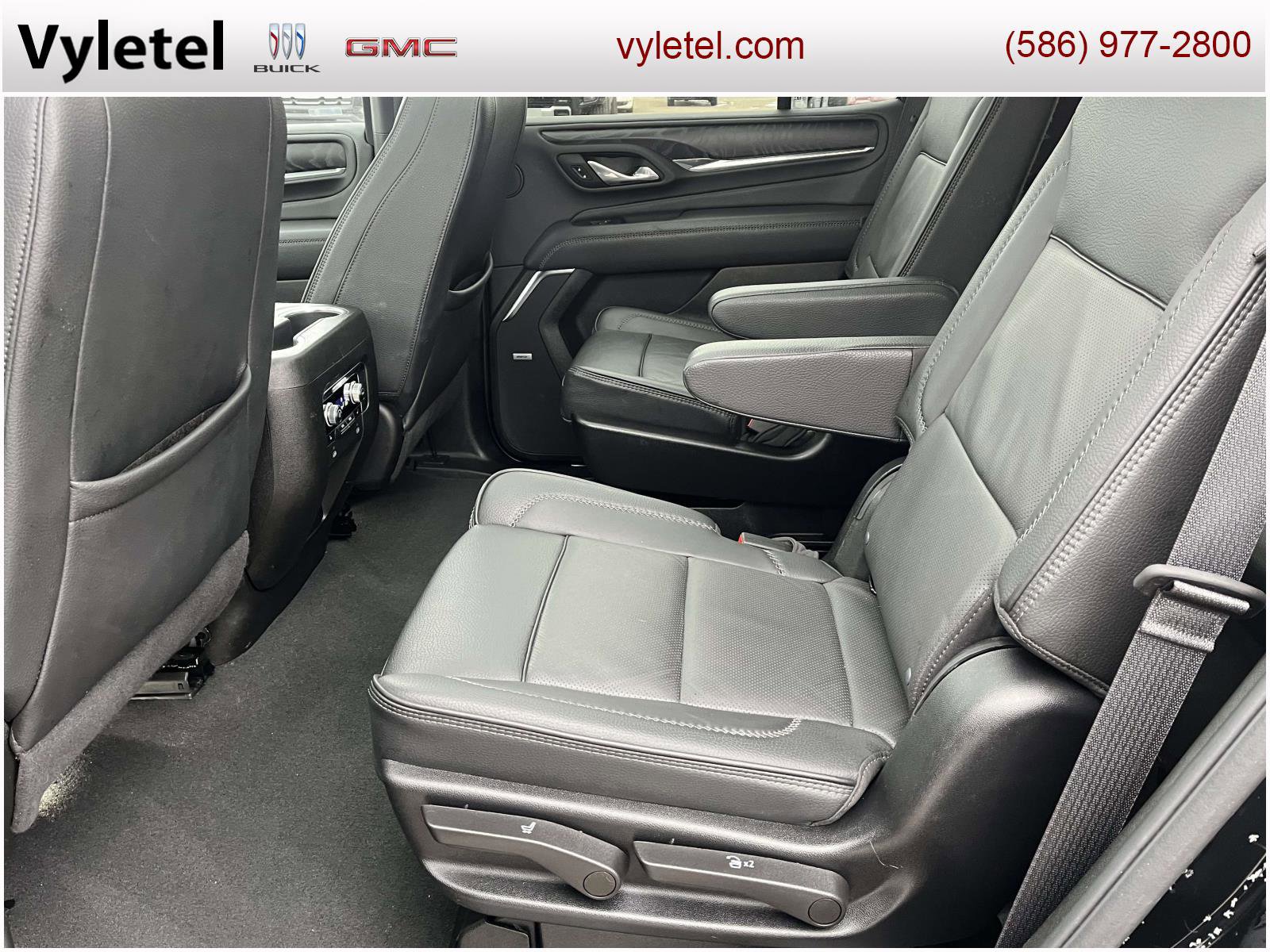 Used 2023 GMC Yukon Denali image 13
