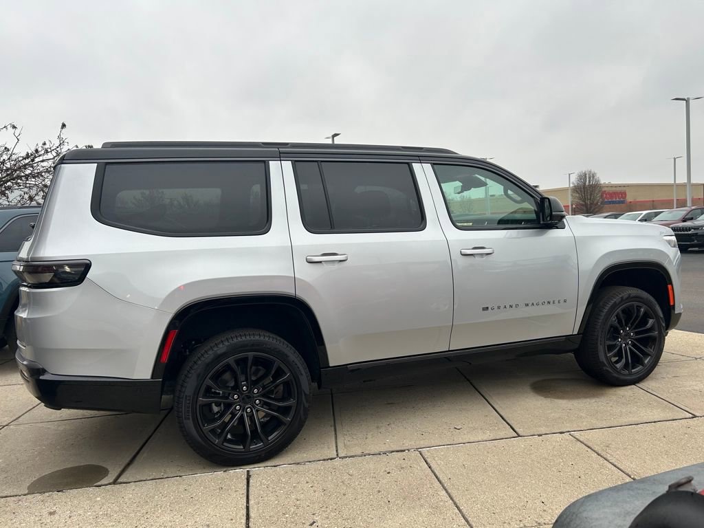New 2026 Jeep Grand Wagoneer Summit w/ Premium Group III image 8