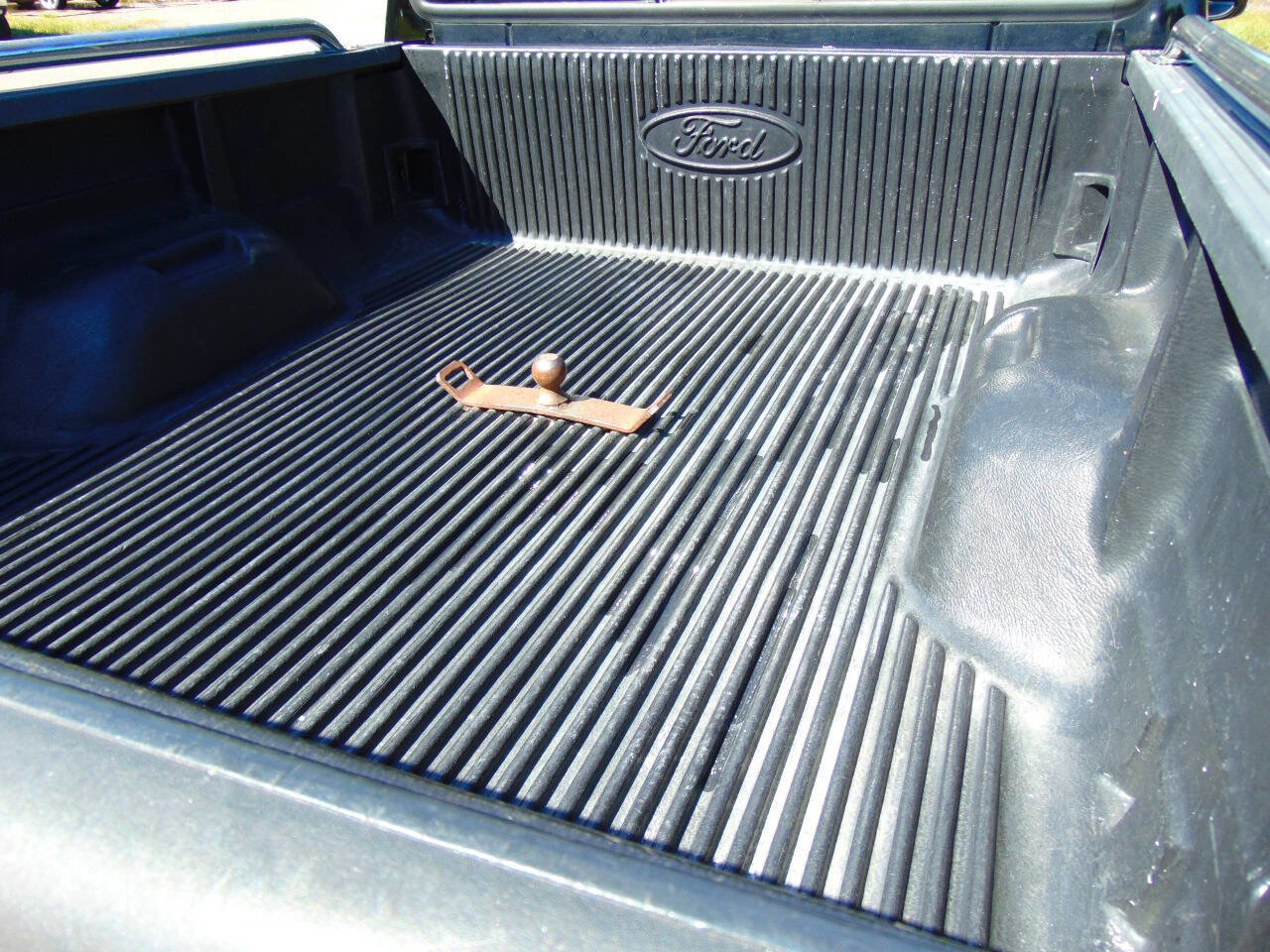 Used 2003 Ford F250 Lariat image 35