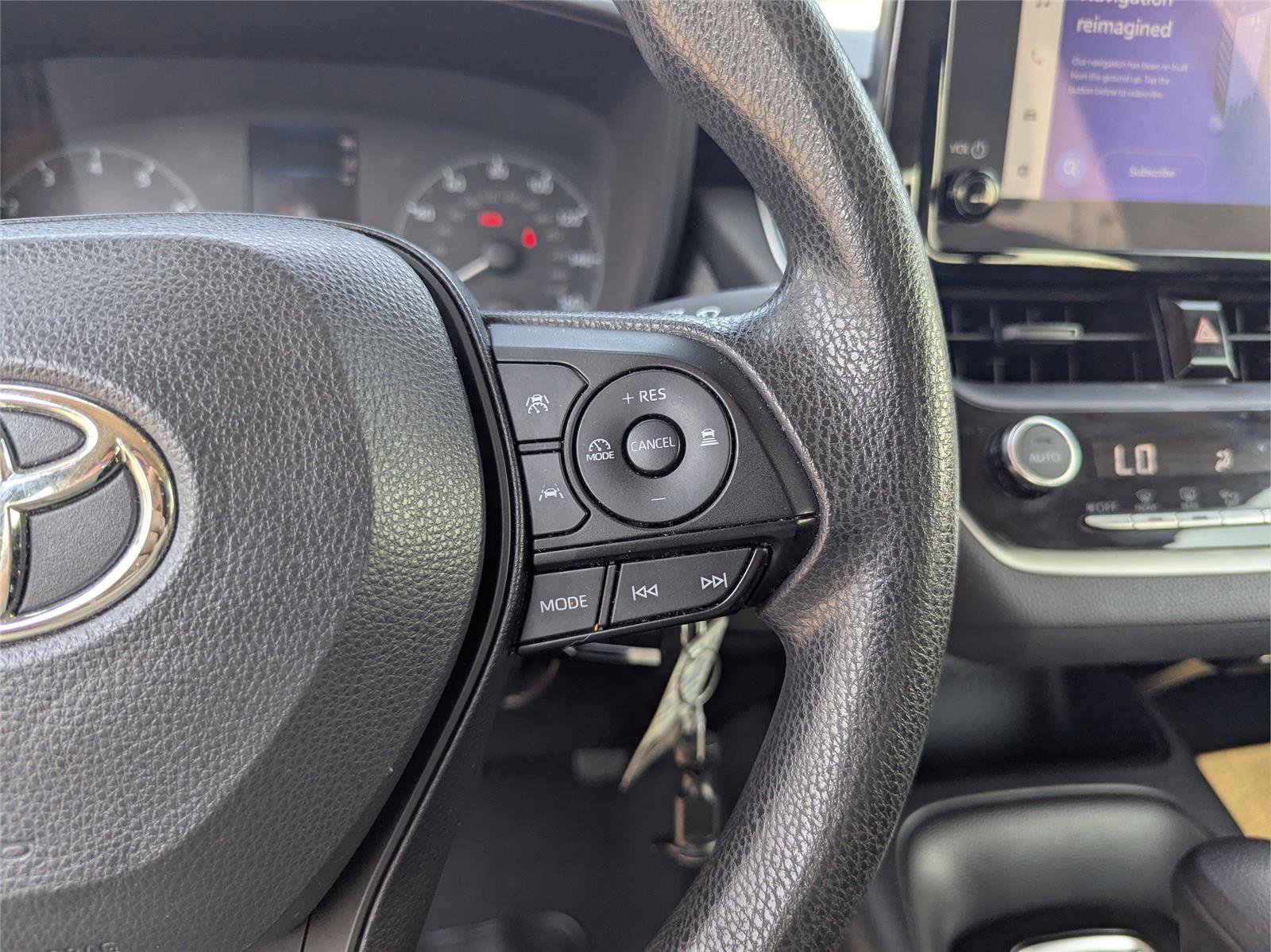 Used 2023 Toyota Corolla LE image 30