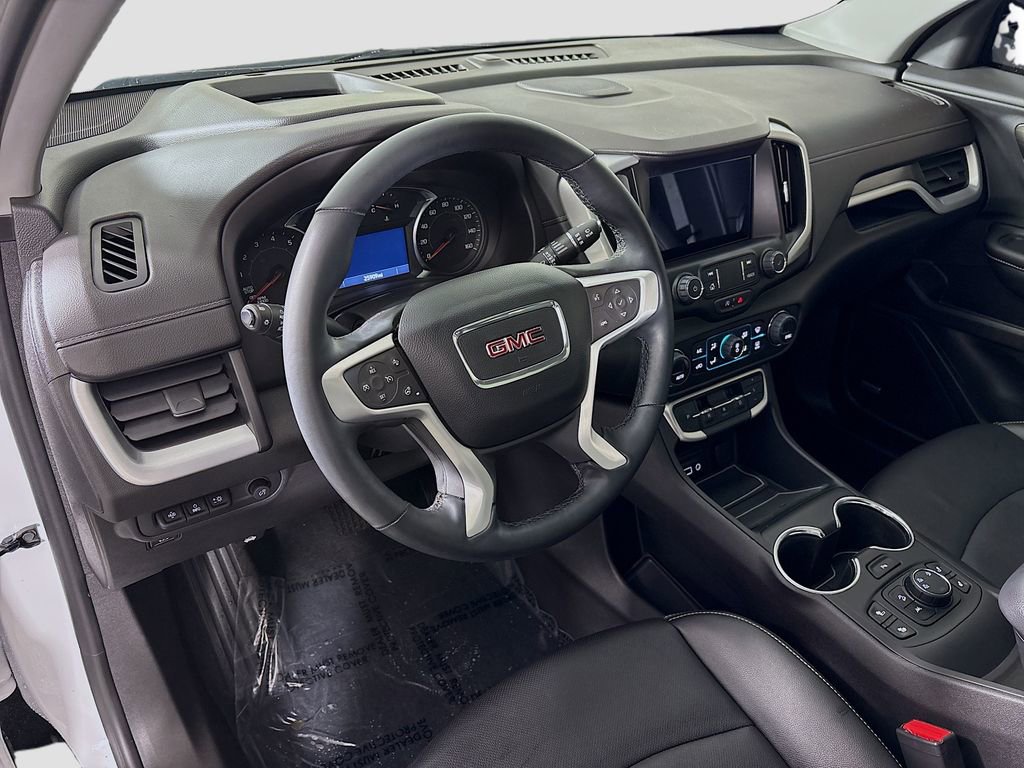 Certified 2024 GMC Terrain SLT w/ Infotainment Package II image 10