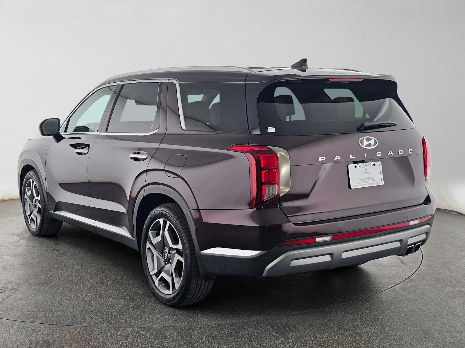 Used 2023 Hyundai Palisade Limited w/ Cargo Package FWD image 5