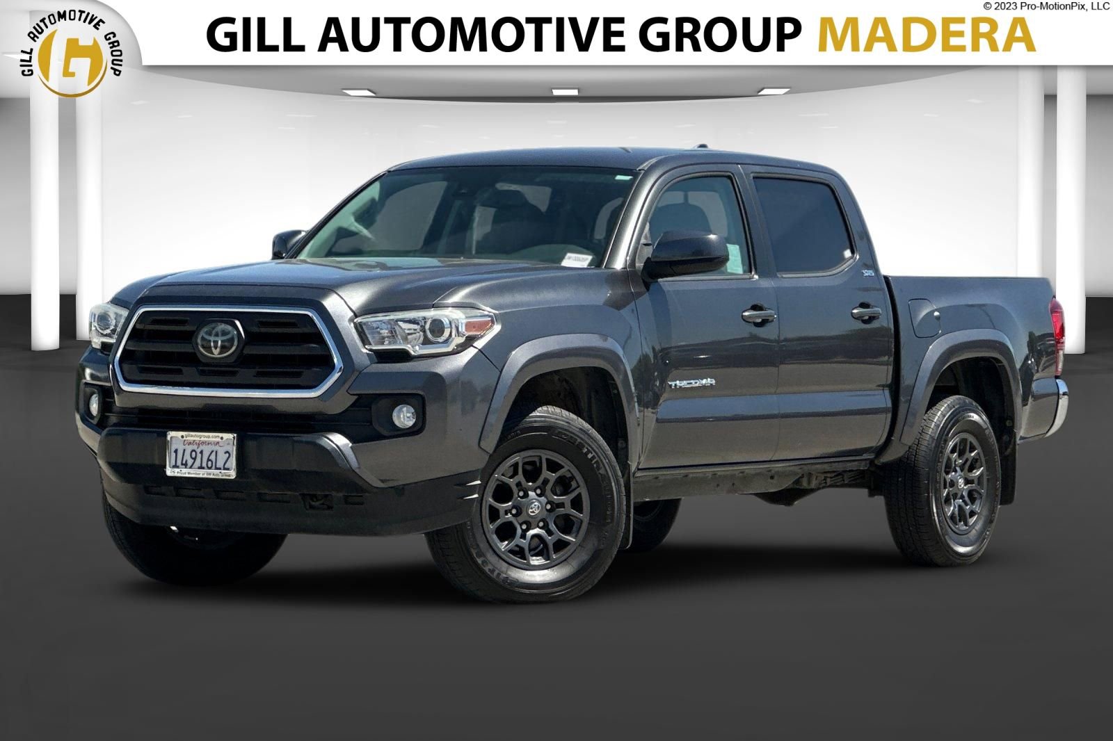 Used 2018 Toyota Tacoma SR5 AWD/4WD image 1