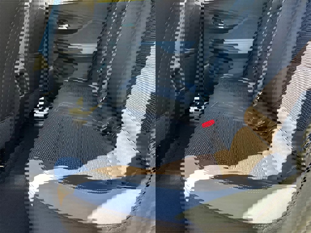 New 2025 Buick Envista Preferred image 21