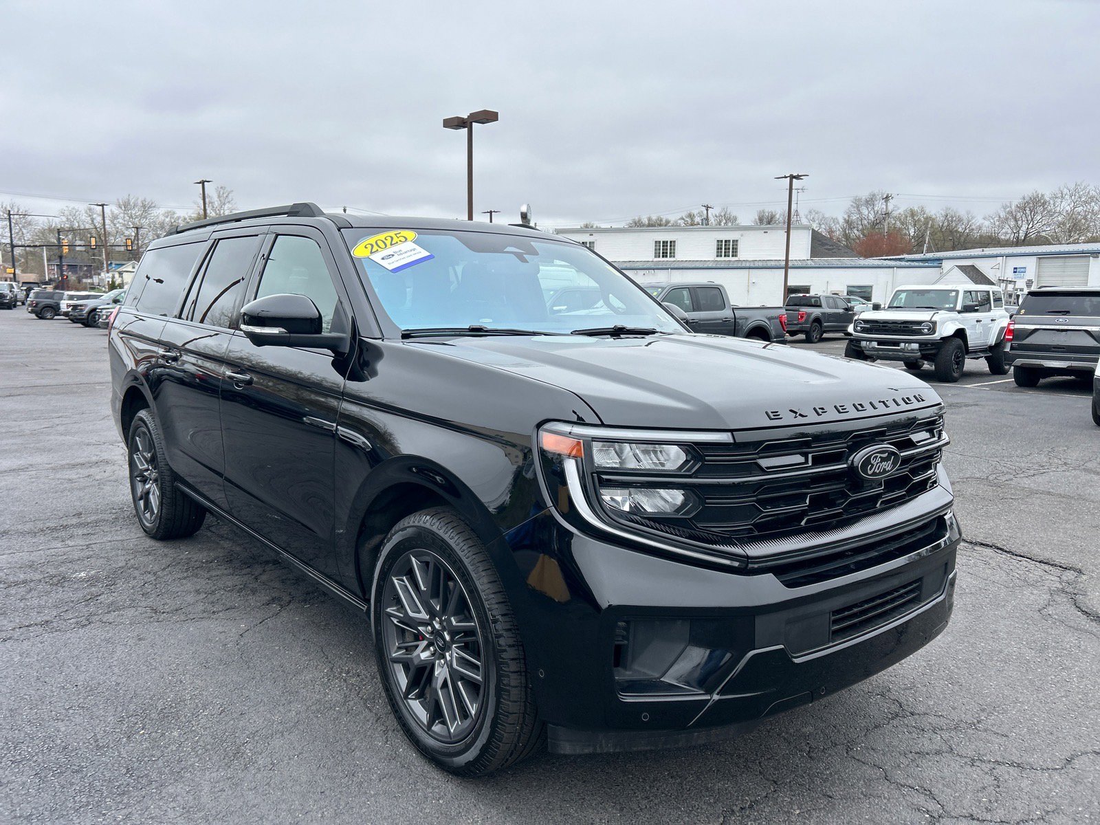 Certified 2025 Ford Expedition Max Platinum w/ Stealth Performance Package image 29