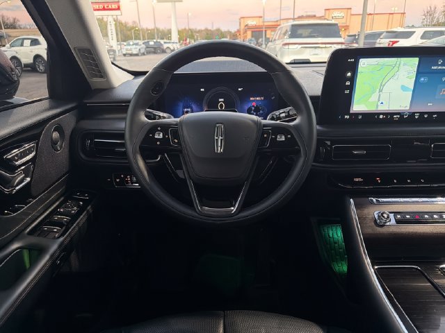Certified 2025 Lincoln Aviator Reserve w/ Jet Appearance Package AWD/4WD image 16