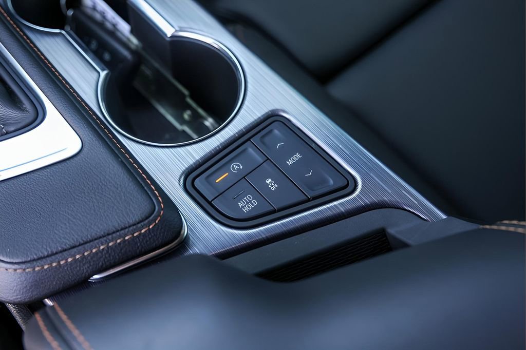Certified 2025 Cadillac CT4 Sport RWD image 20