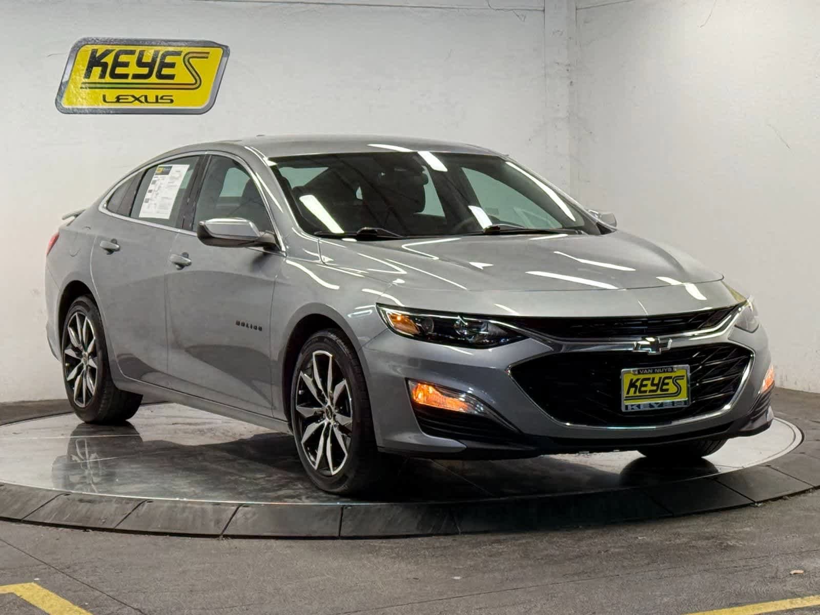 Used 2025 Chevrolet Malibu RS FWD image 5