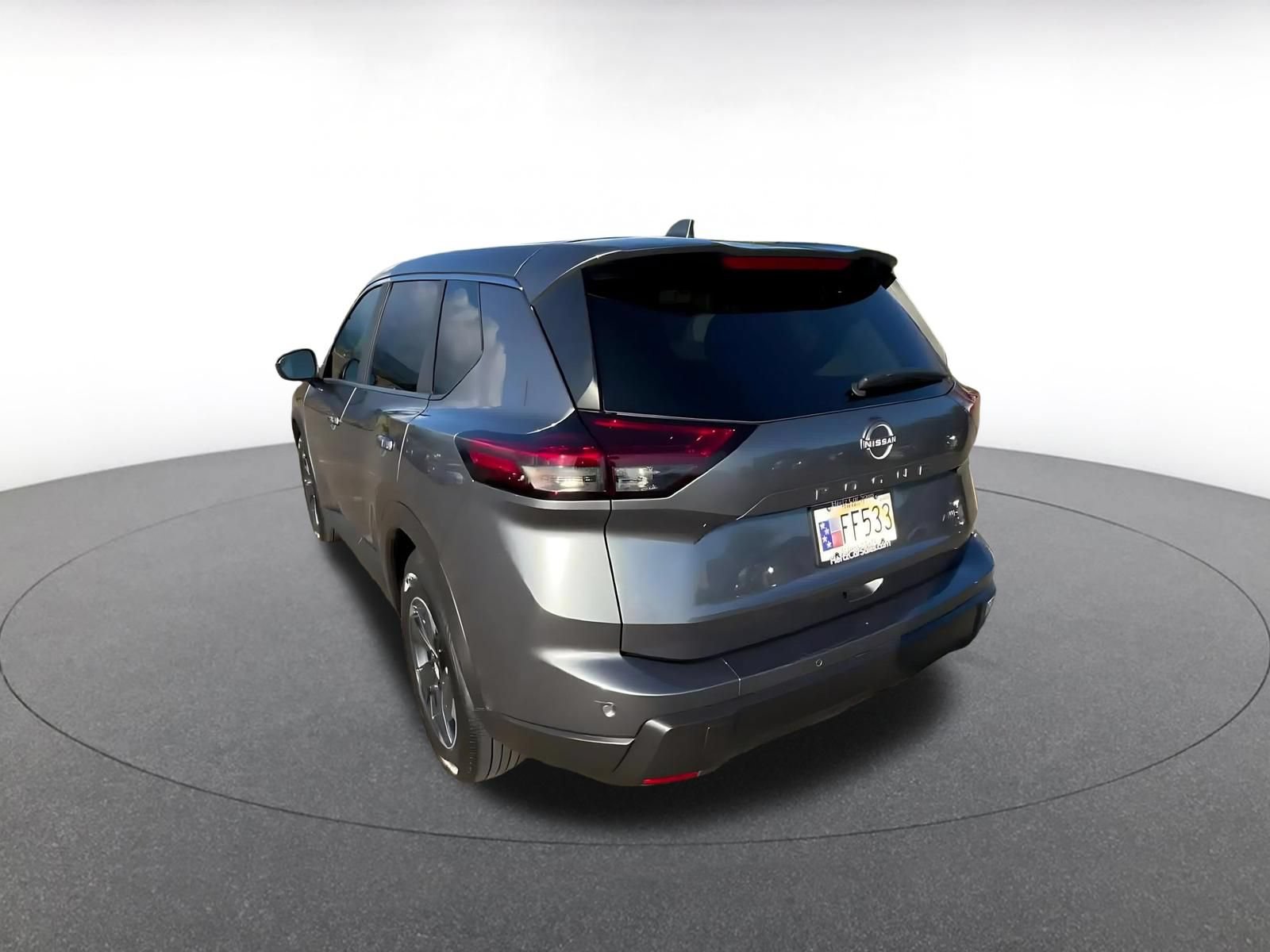 Used 2025 Nissan Rogue SV AWD/4WD image 11