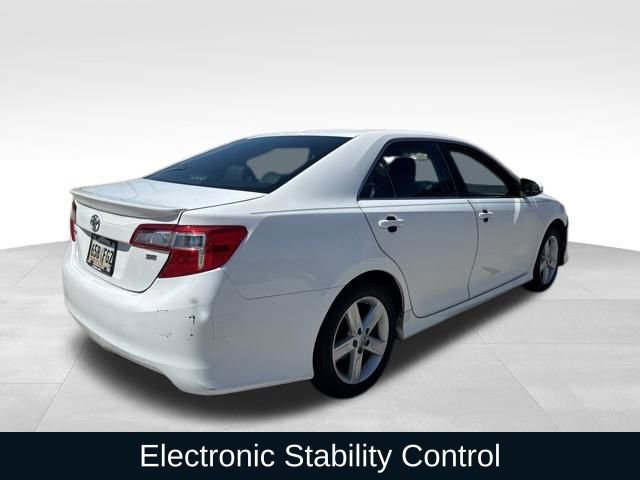 Used 2014 Toyota Camry SE image 7