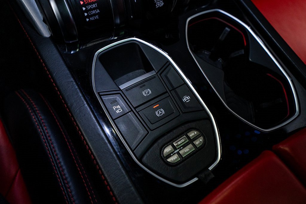 Used 2020 Lamborghini Urus image 58