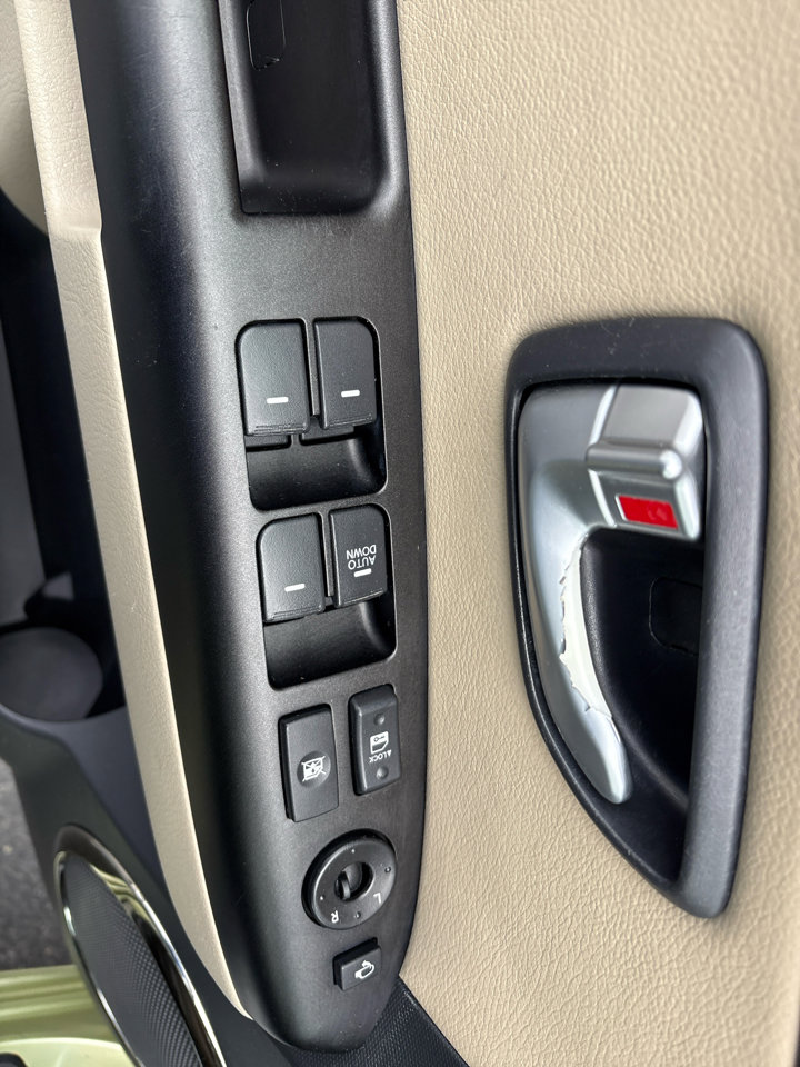 Used 2013 Kia Soul ! image 14