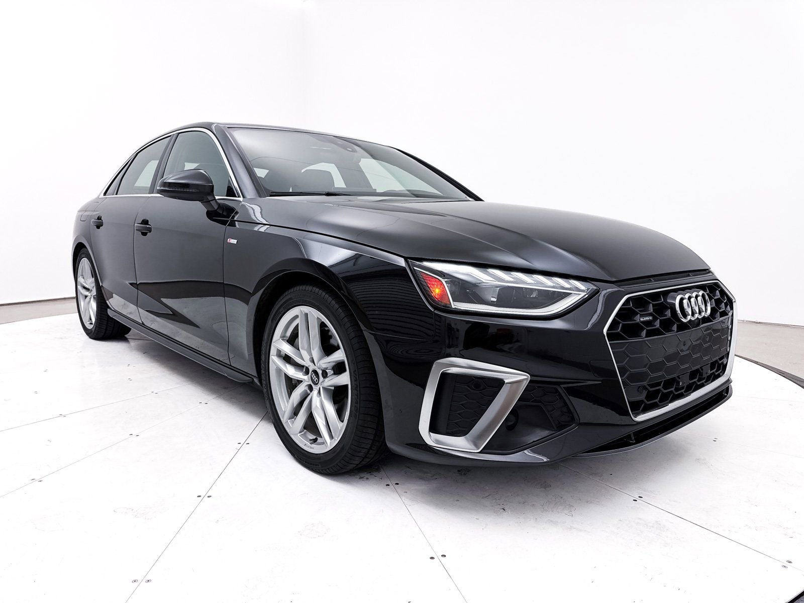 Used 2024 Audi A4 2.0T Premium Plus image 12