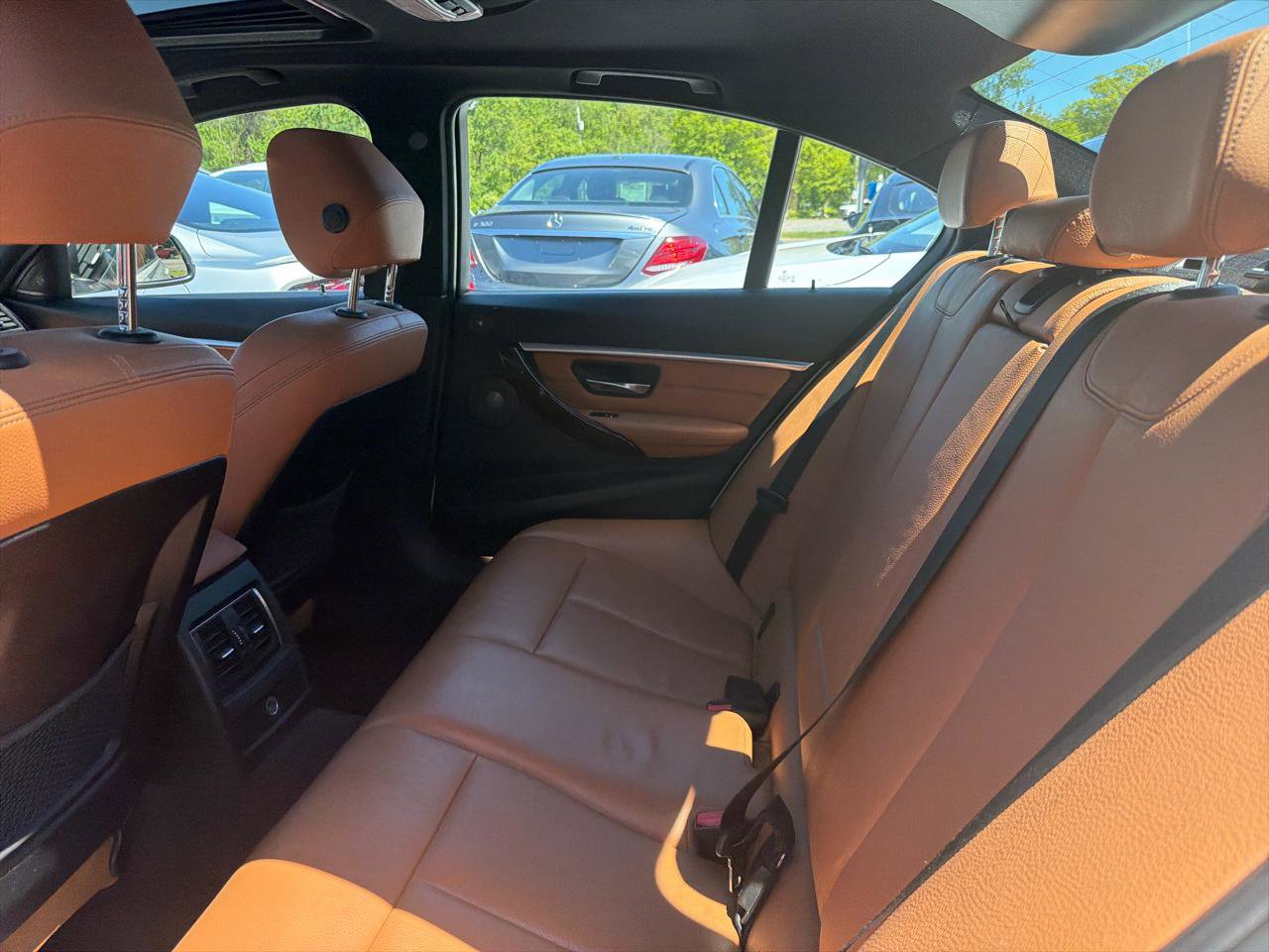 Used 2018 BMW 340i xDrive Sedan AWD/4WD image 18