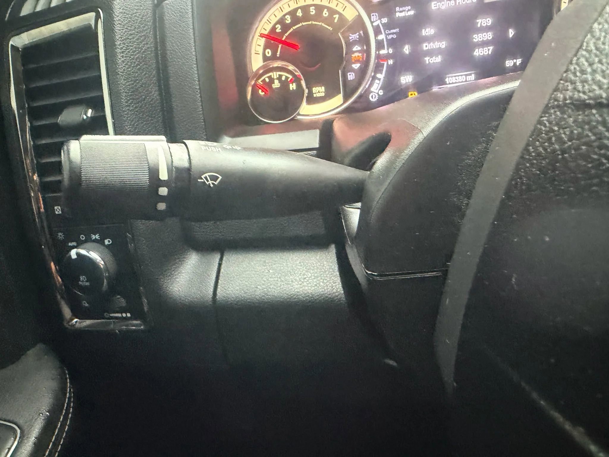 Used 2017 RAM 1500 Sport image 14