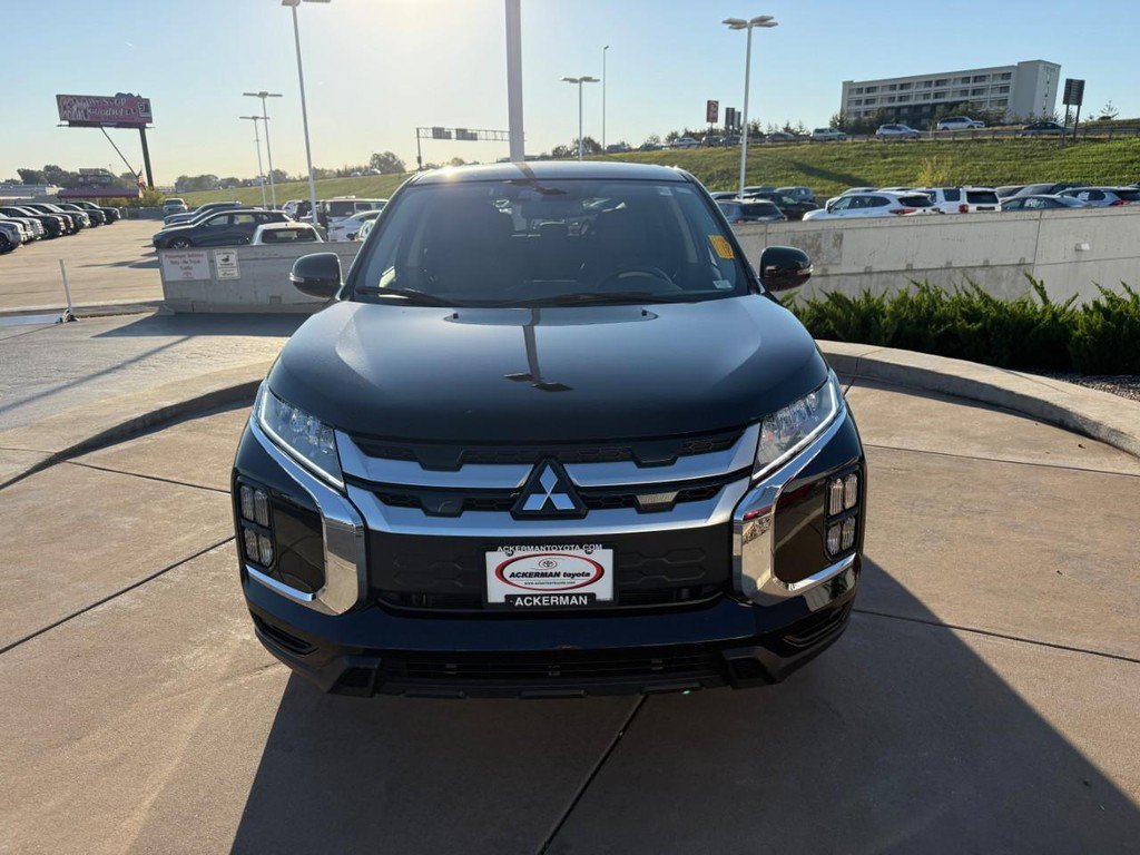 Used 2025 Mitsubishi Outlander Sport AWD image 11