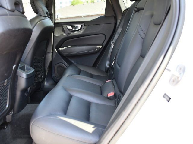 Used 2023 Volvo XC60 B5 Plus w/ Climate Package AWD/4WD image 13