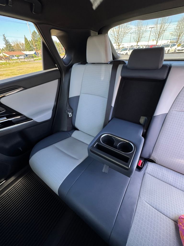 Used 2023 Subaru Solterra AWD image 28