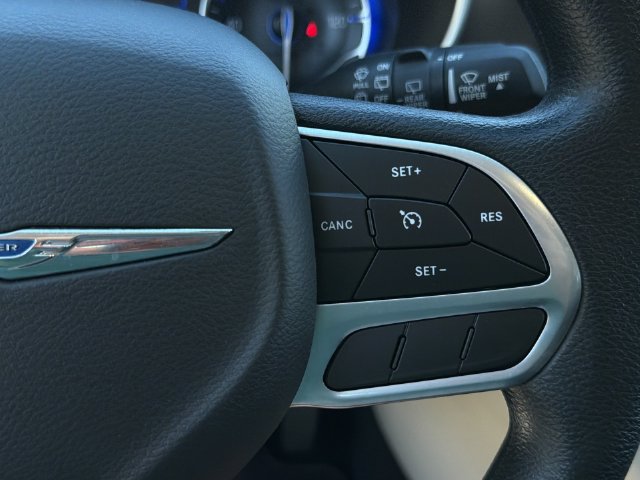 Used 2021 Chrysler Voyager LX FWD image 26