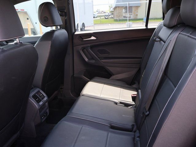 Used 2021 Volkswagen Tiguan SE R-Line image 15