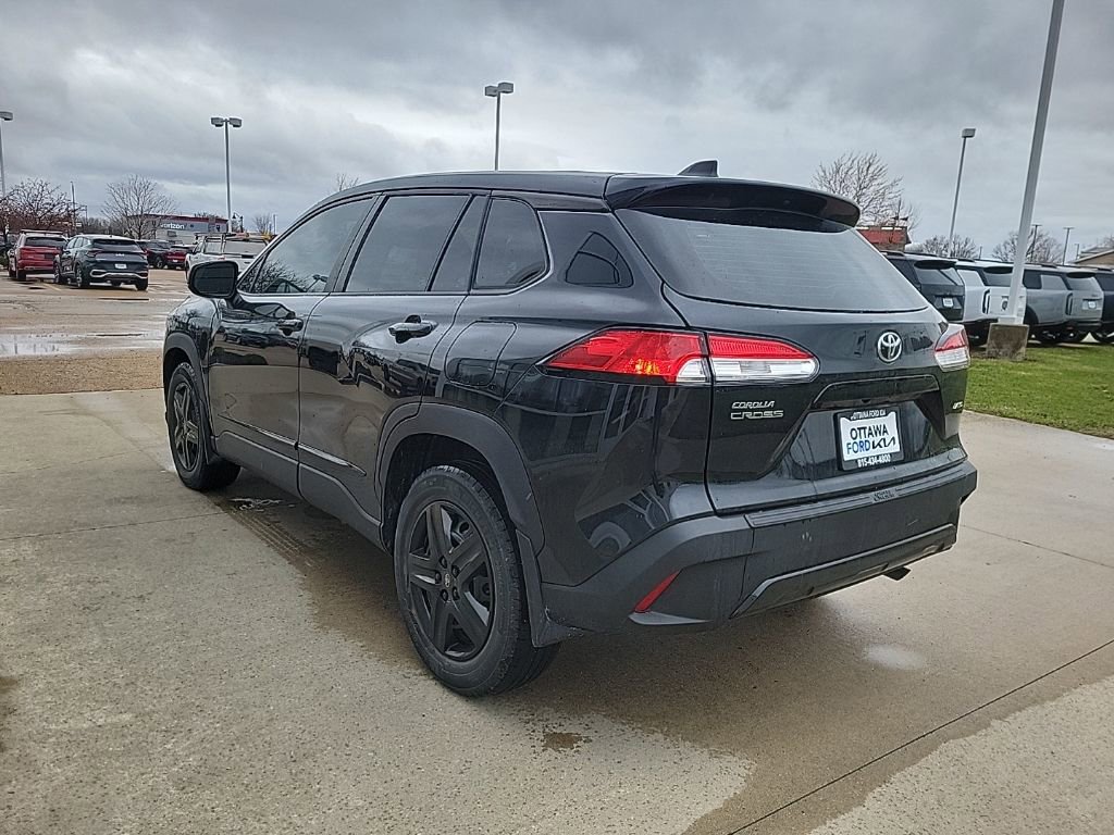 Used 2023 Toyota Corolla Cross L AWD/4WD image 7