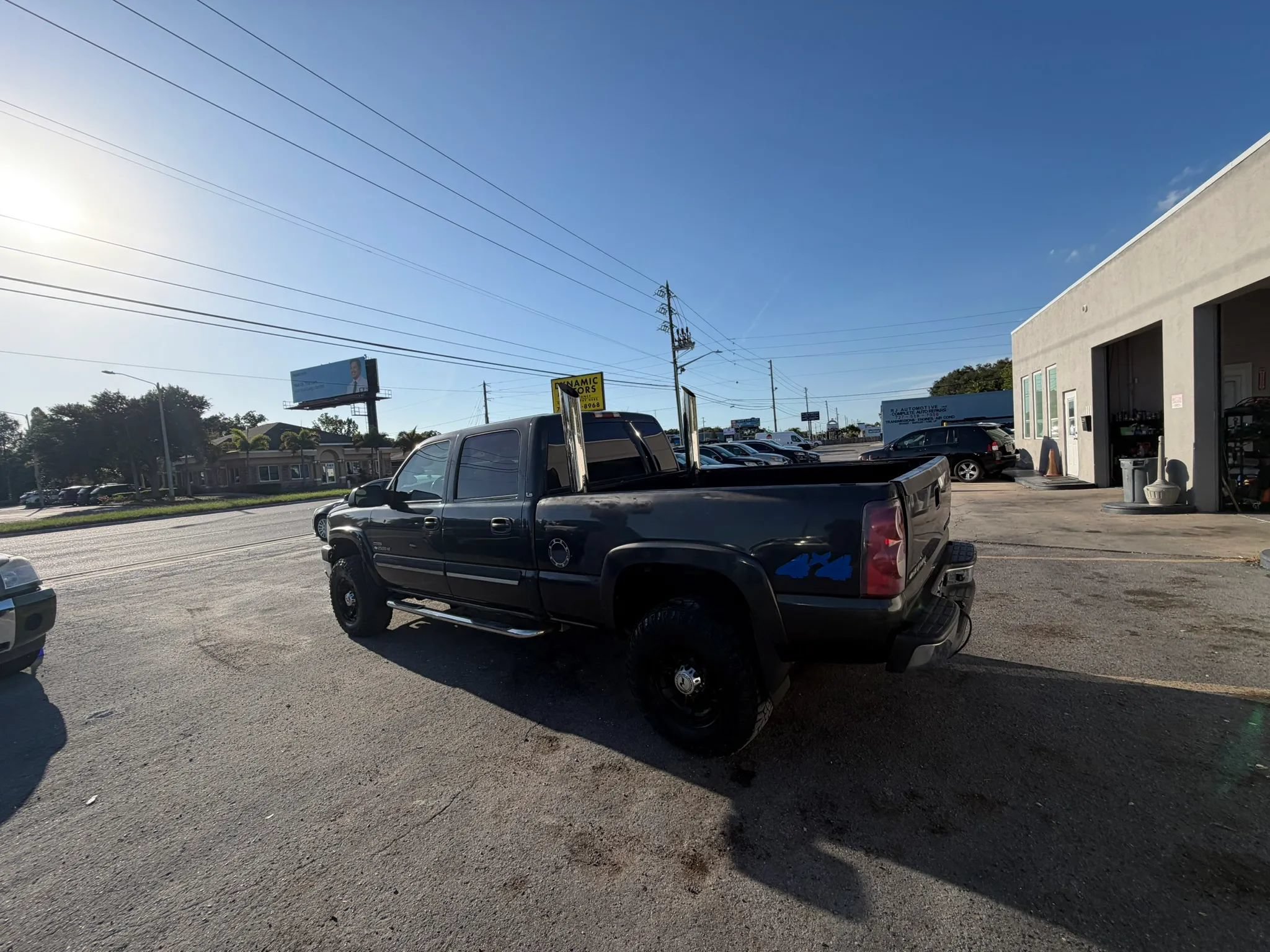 Used 2003 Chevrolet Silverado 2500 LS AWD/4WD image 3