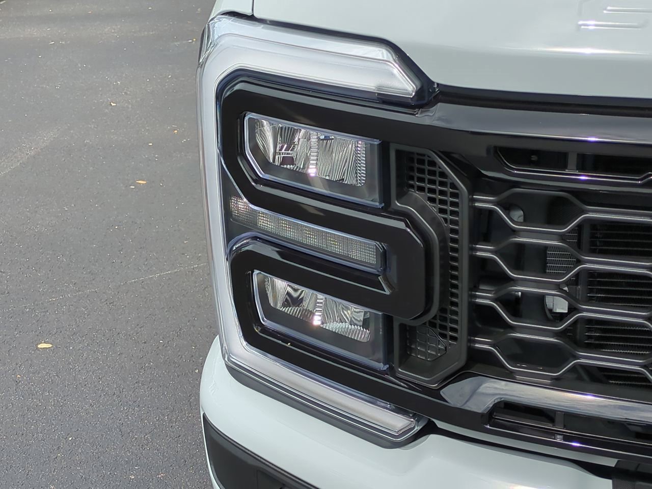 New 2026 Ford F350 Lariat image 10