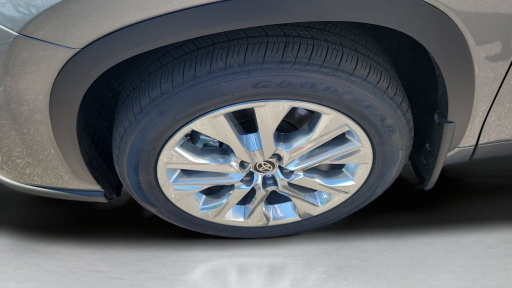 New 2026 Toyota Highlander Limited AWD/4WD image 10