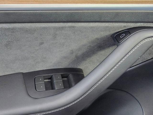 Used 2023 Tesla Model 3 Standard Range image 20