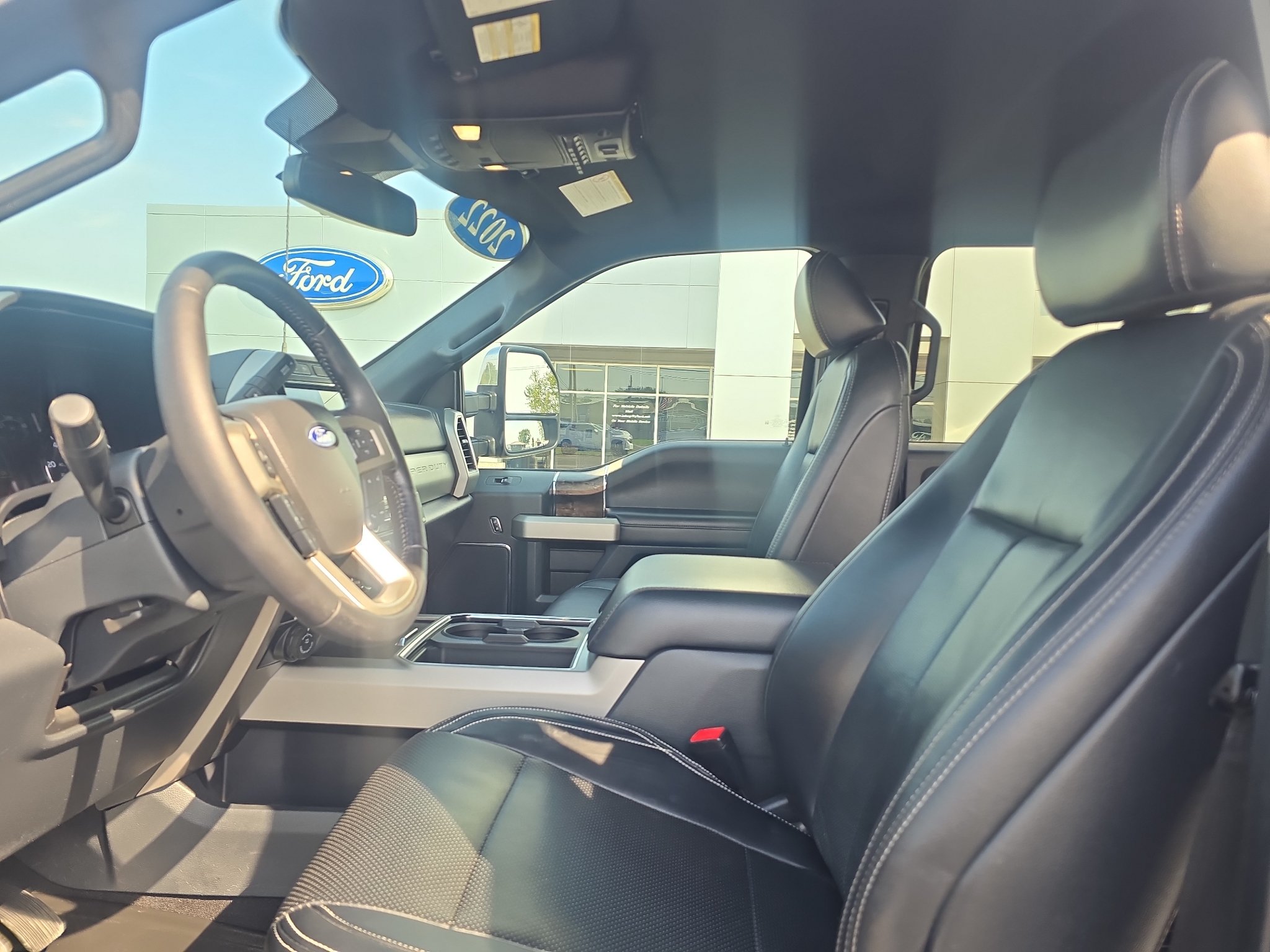 Used 2022 Ford F350 Lariat w/ Chrome Package AWD/4WD image 18