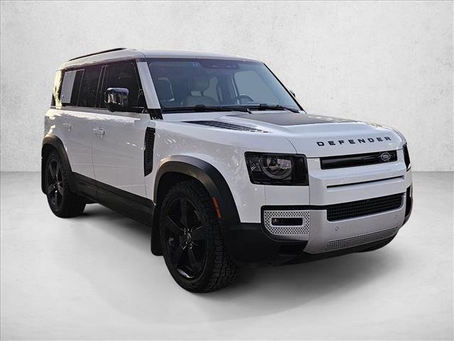 Used 2022 Land Rover Defender 110 S image 3