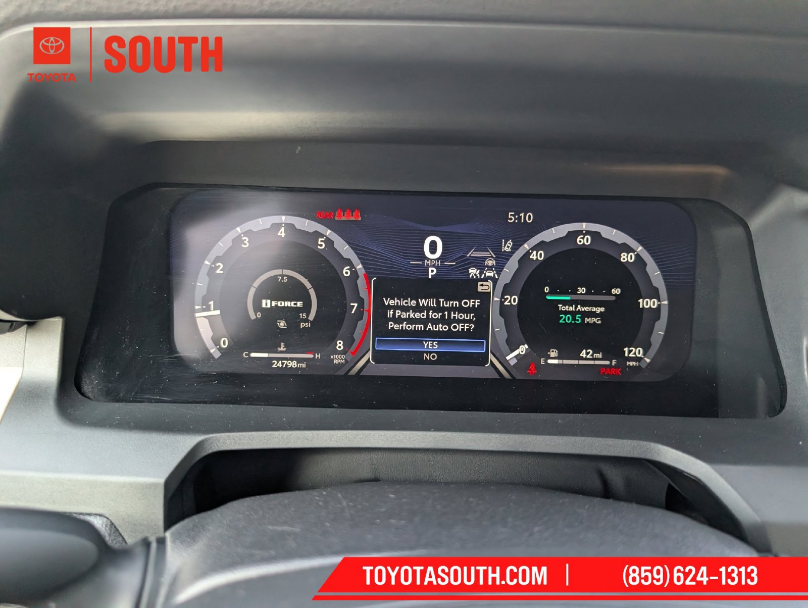 Used 2024 Toyota Tacoma TRD Off-Road AWD/4WD image 17