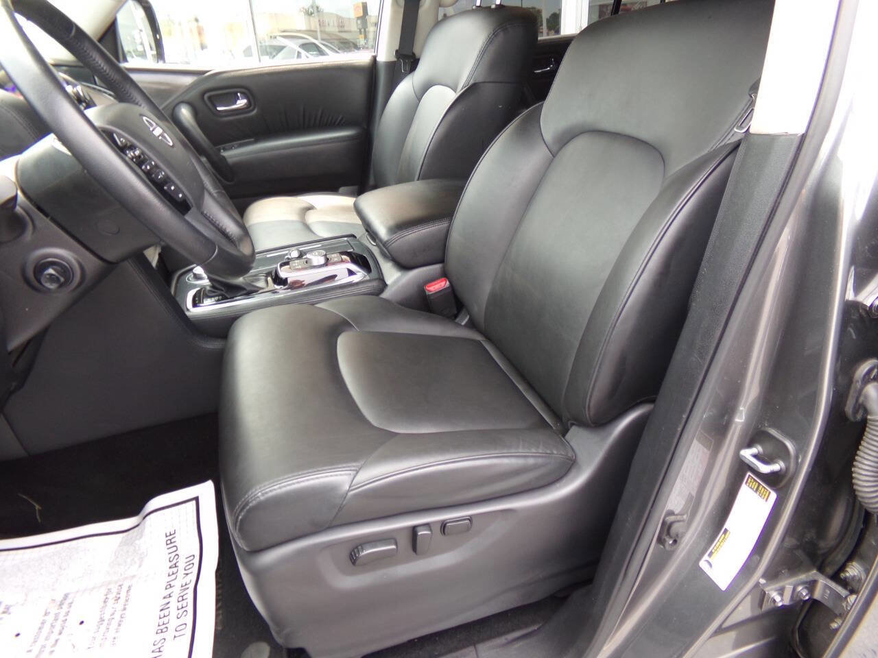 Used 2023 Nissan Armada SV image 23