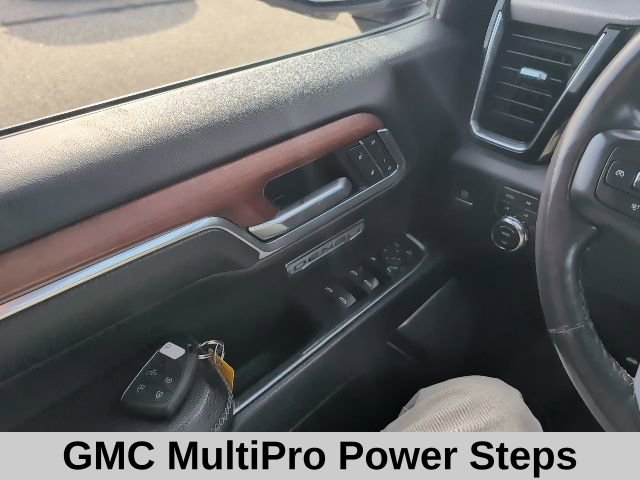 Used 2023 GMC Sierra 1500 Denali w/ Denali Reserve Package AWD/4WD image 11