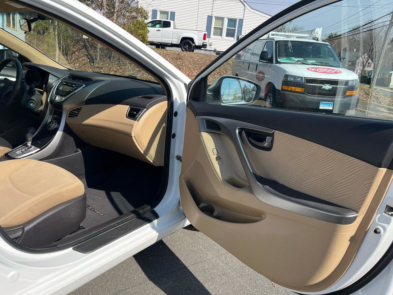 Used 2012 Hyundai Elantra GLS w/ Preferred Pkg 3 image 17