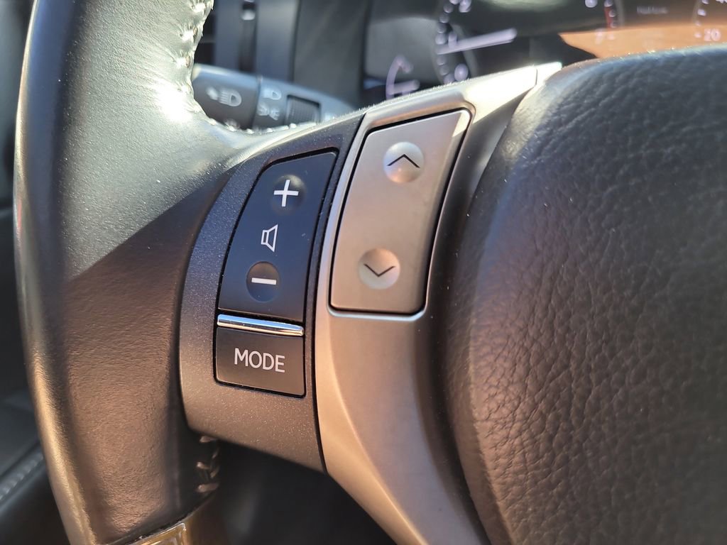 Used 2015 Lexus ES 350 w/ Premium Package image 30