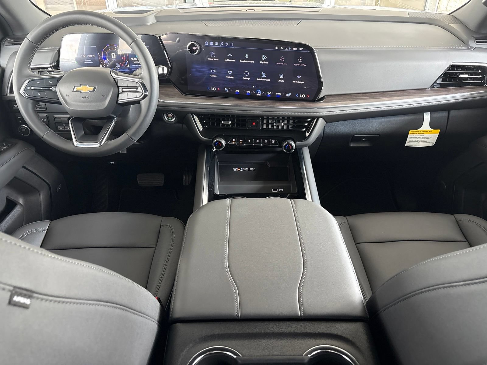New 2026 Chevrolet Suburban LT w/ Comfort Package AWD/4WD image 27
