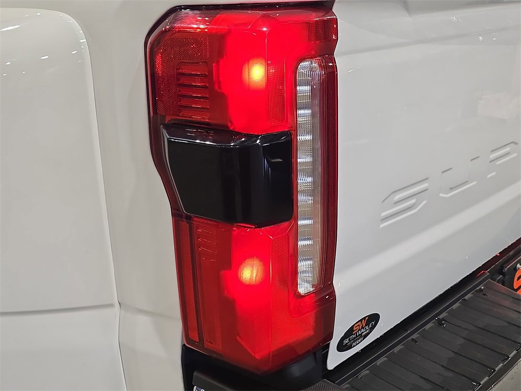 Used 2024 Ford F450 XLT w/ 360-Degree Camera Package image 31