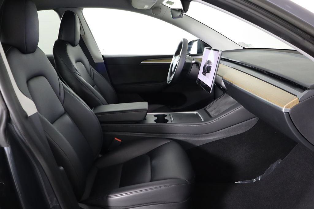 Used 2023 Tesla Model Y Long Range AWD/4WD image 16
