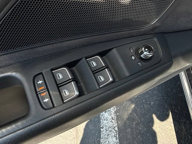 Used 2012 Audi A8 4.2 AWD/4WD image 12