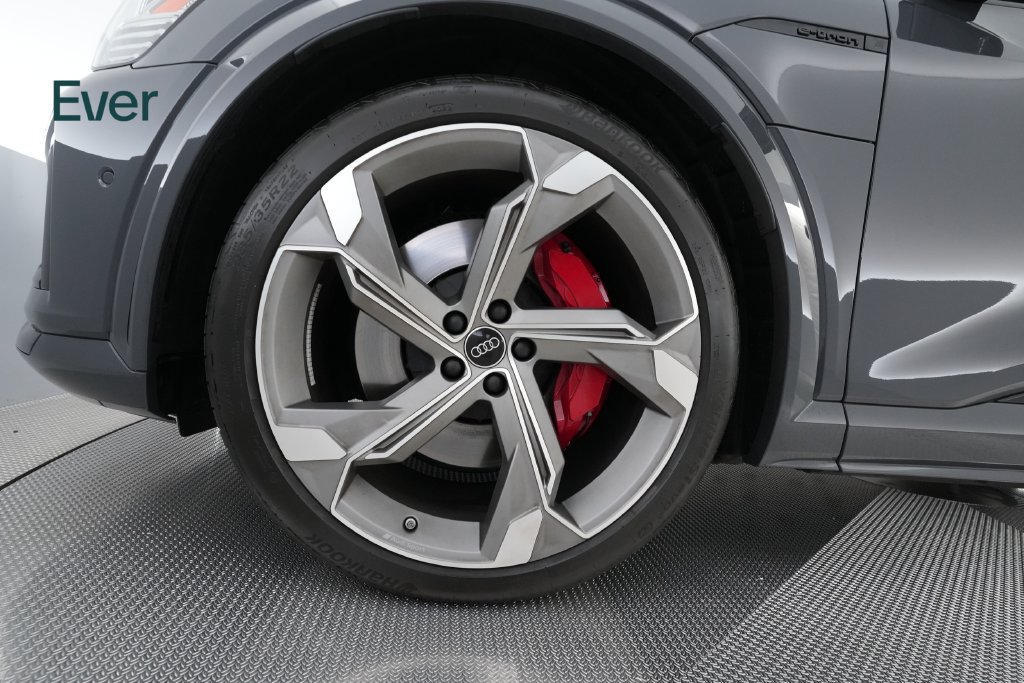 Used 2024 Audi Q8 e-tron Premium Plus w/ Prestige Package AWD/4WD image 19