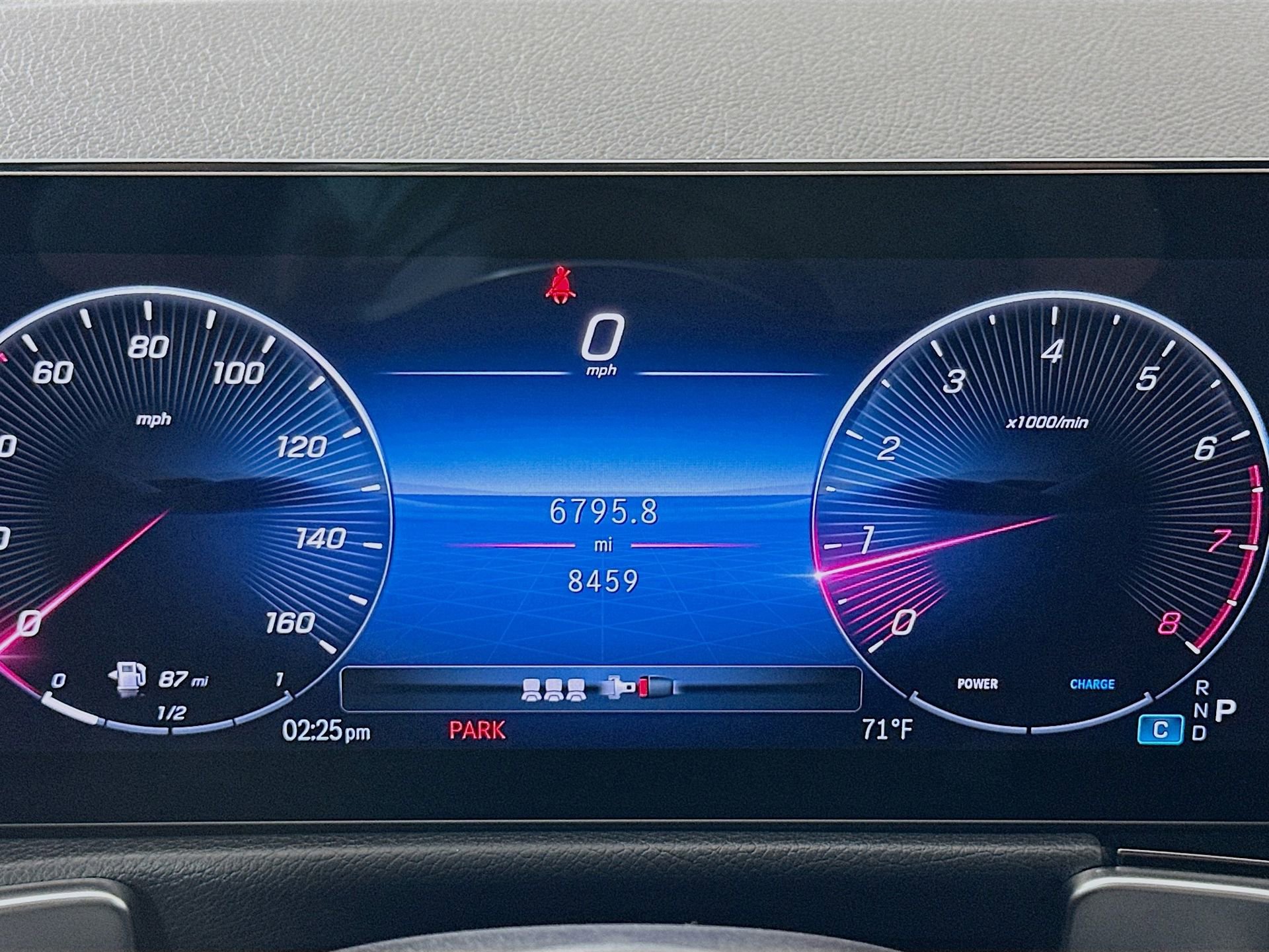 Certified 2025 Mercedes-Benz GLB 250 image 13