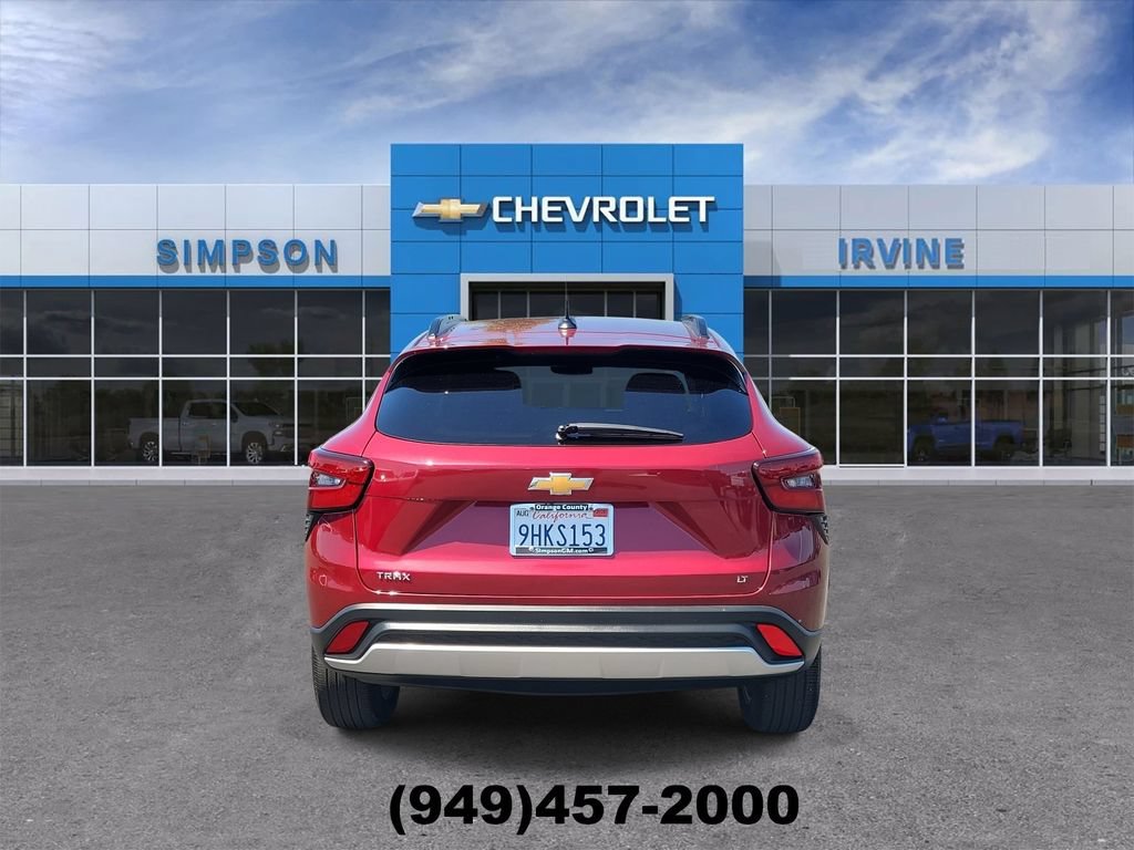 Used 2024 Chevrolet Trax LT w/ Driver Confidence Package FWD image 7