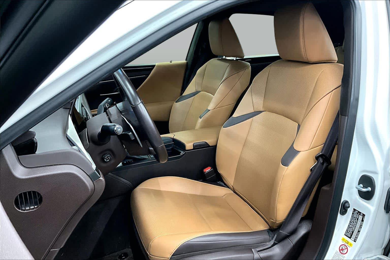 Used 2019 Lexus ES 300h w/ Premium Package FWD image 7