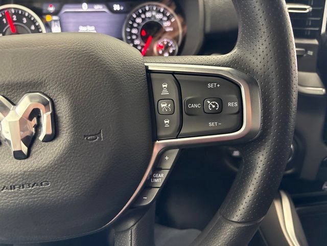 New 2026 RAM 1500 Express AWD/4WD image 32